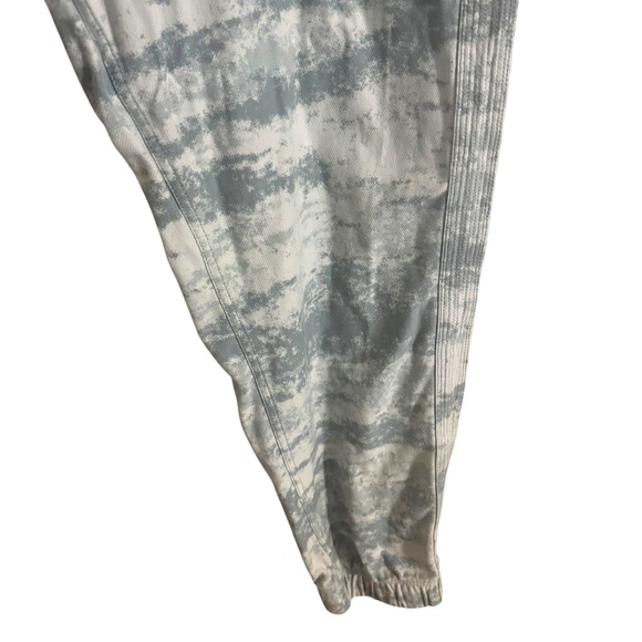 Athleta Farallon Camo Sage Green Jogger‎ Pants XL - Picture 5 of 8